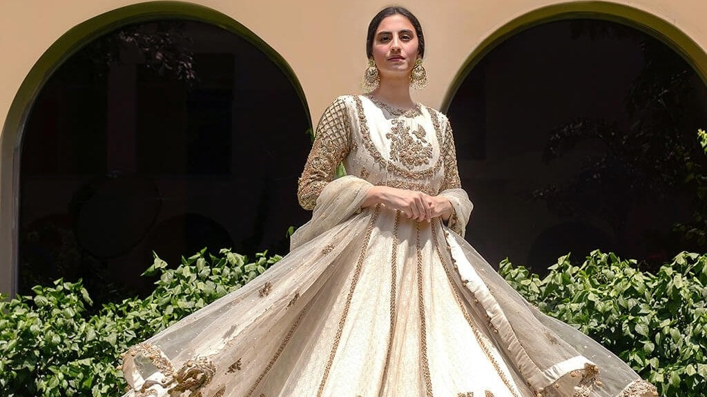 Best Engagement Dresses Pictures 2020
